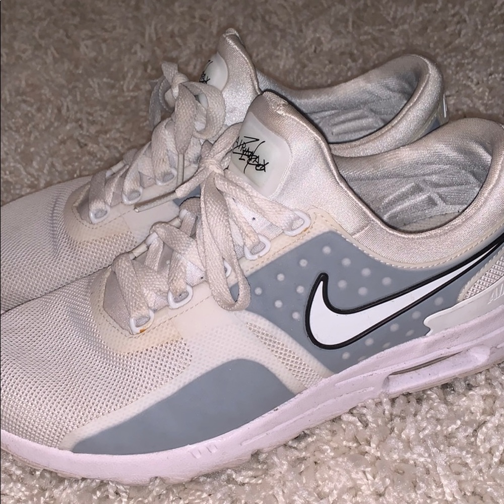 Nike air max